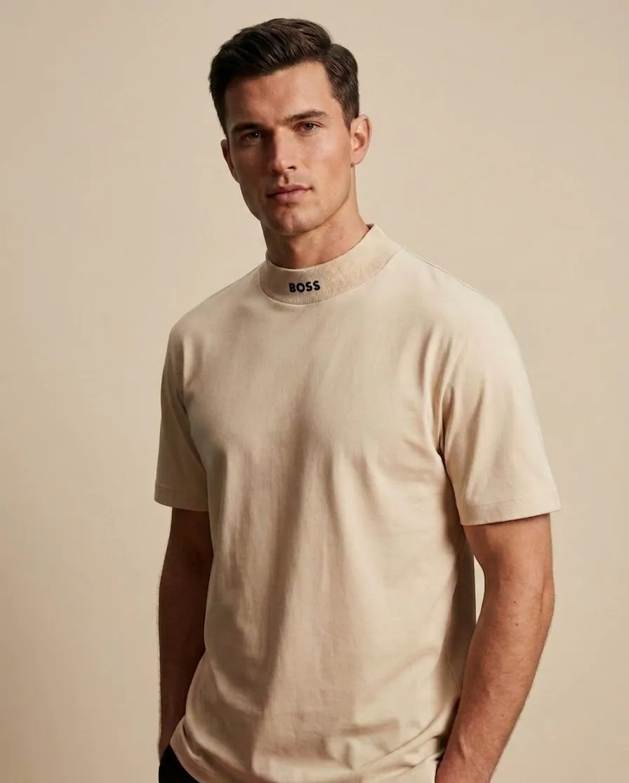	Logo-collar T-shirt in stretch cotton